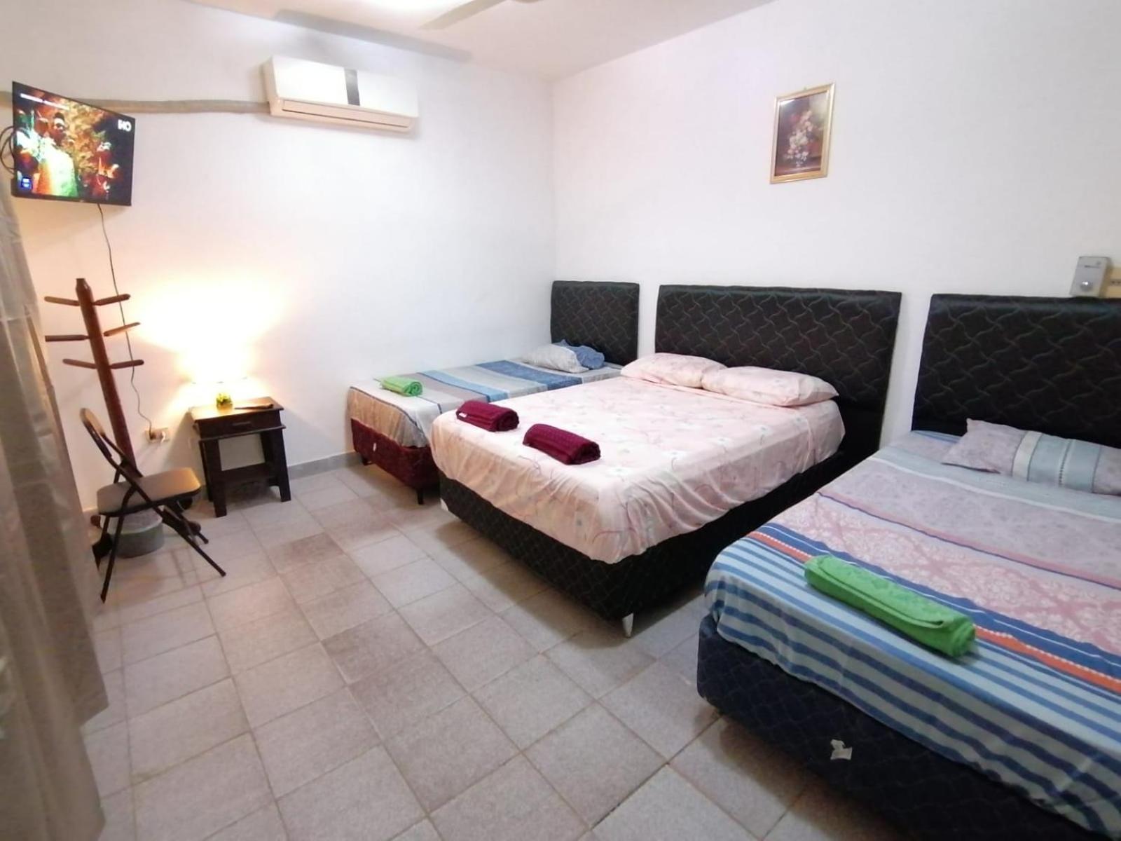 Remember Py Hotel Luque Luaran gambar