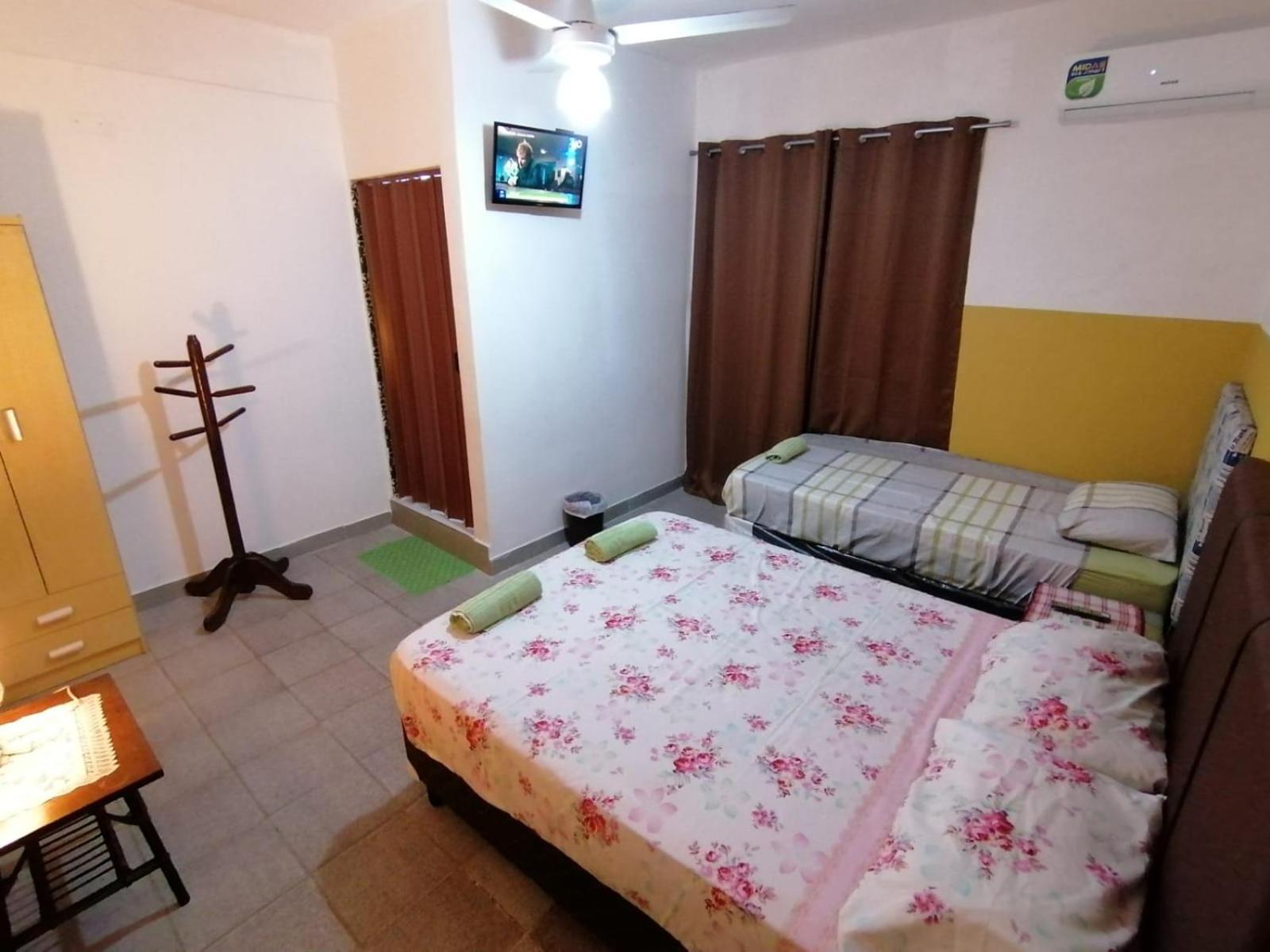 Remember Py Hotel Luque Luaran gambar